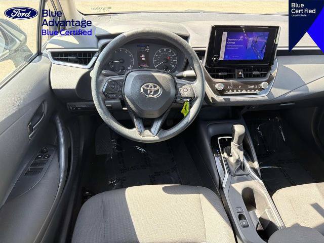 Used 2025 Toyota Corolla LE FWD image 9