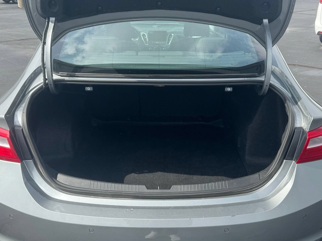 Used 2025 Chevrolet Malibu LT FWD image 25