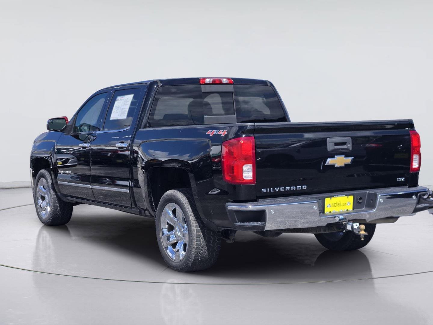 Used 2017 Chevrolet Silverado 1500 LTZ w/ Sport Package AWD/4WD image 8