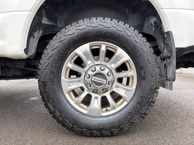 Certified 2022 Ford F250 Limited w/ FX4 Off-Road Package AWD/4WD image 35