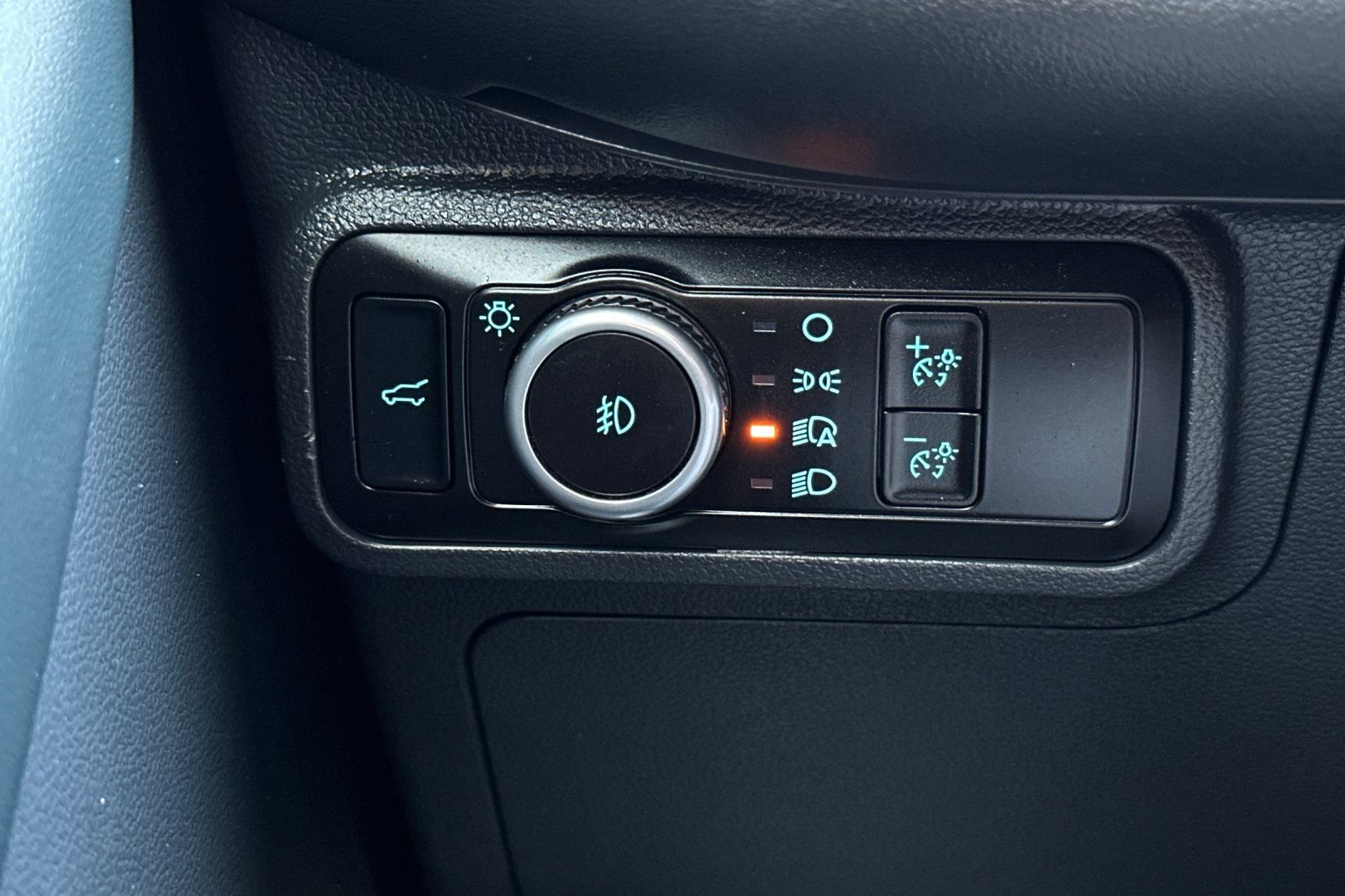 Certified 2025 Ford Explorer ST AWD/4WD image 44