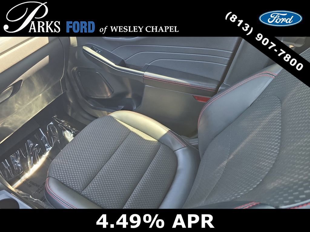 Certified 2025 Ford Escape ST-Line image 13