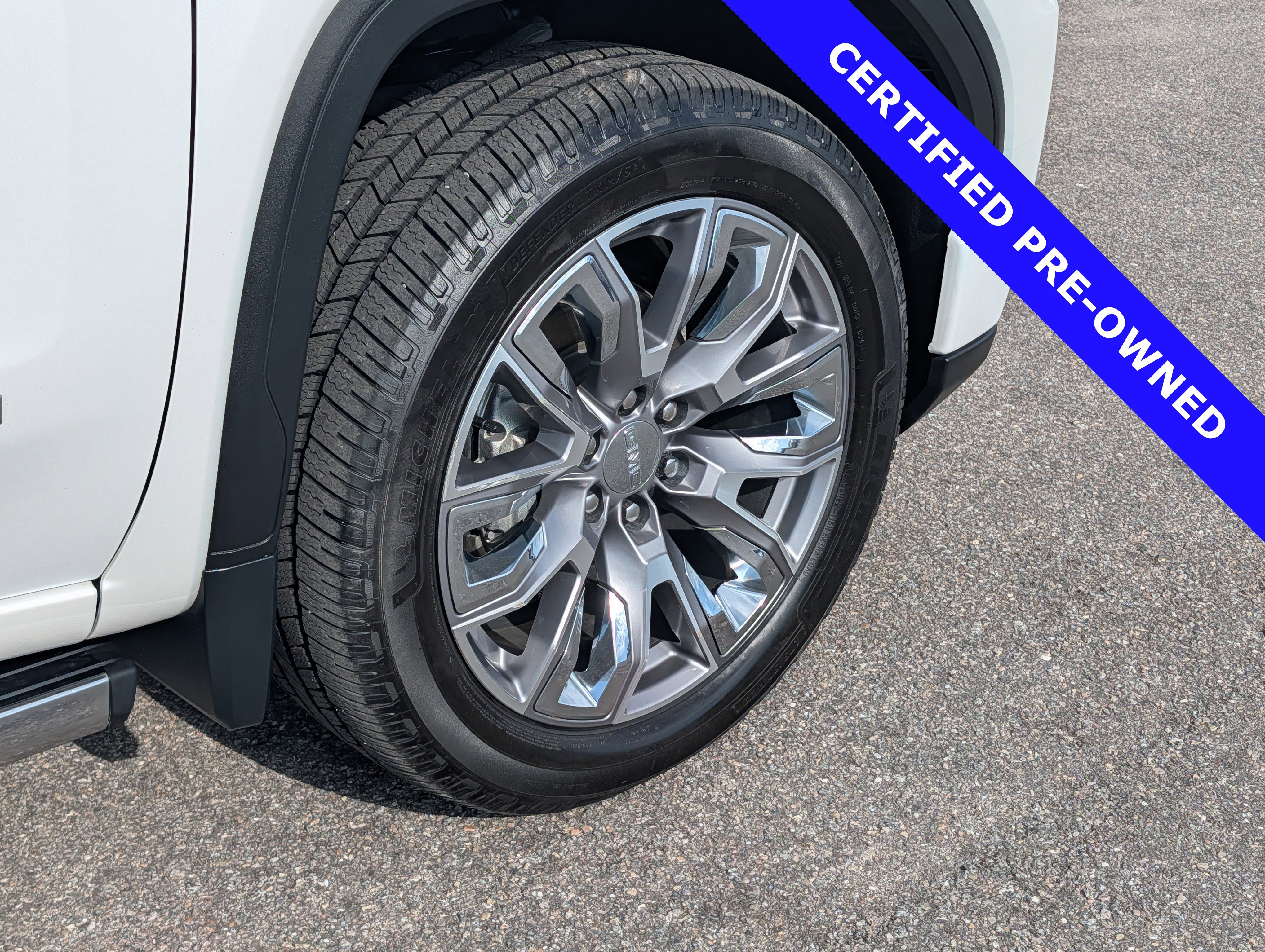 Used 2024 GMC Sierra 1500 Denali AWD/4WD image 12