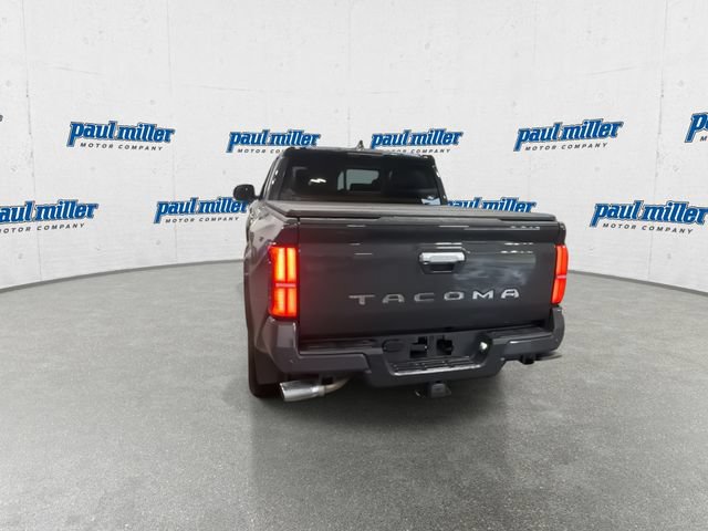 Used 2024 Toyota Tacoma Limited w/ Limited Package (LT) AWD/4WD image 9