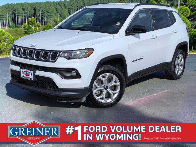 Used 2025 Jeep Compass Latitude AWD/4WD image 1