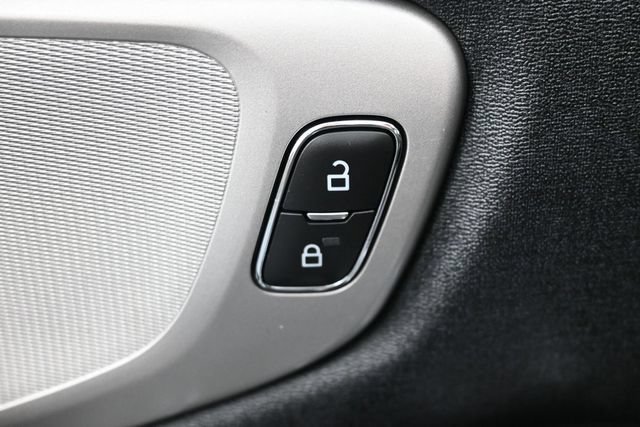 Certified 2025 Ford Expedition Active AWD/4WD image 15