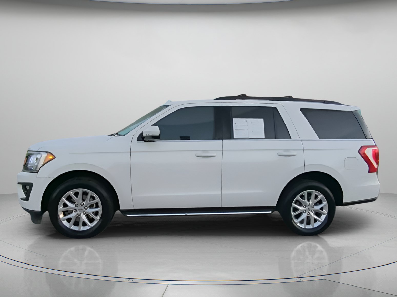 Certified 2021 Ford Expedition XLT RWD image 16