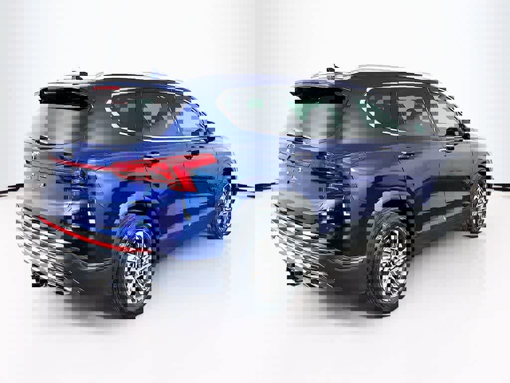 Used 2023 Hyundai Santa Fe SEL FWD image 5