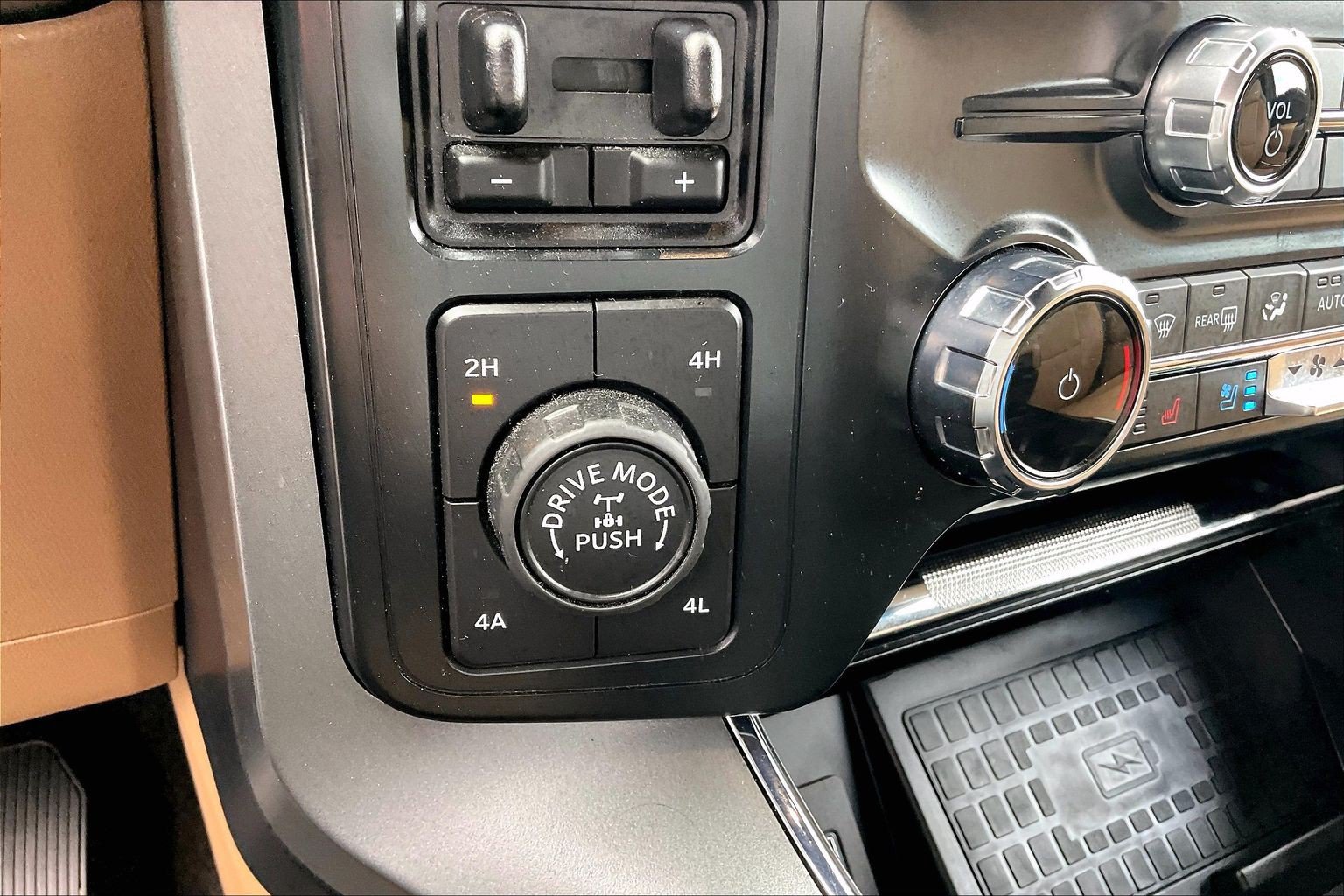 Certified 2022 Ford F150 Lariat AWD/4WD image 34