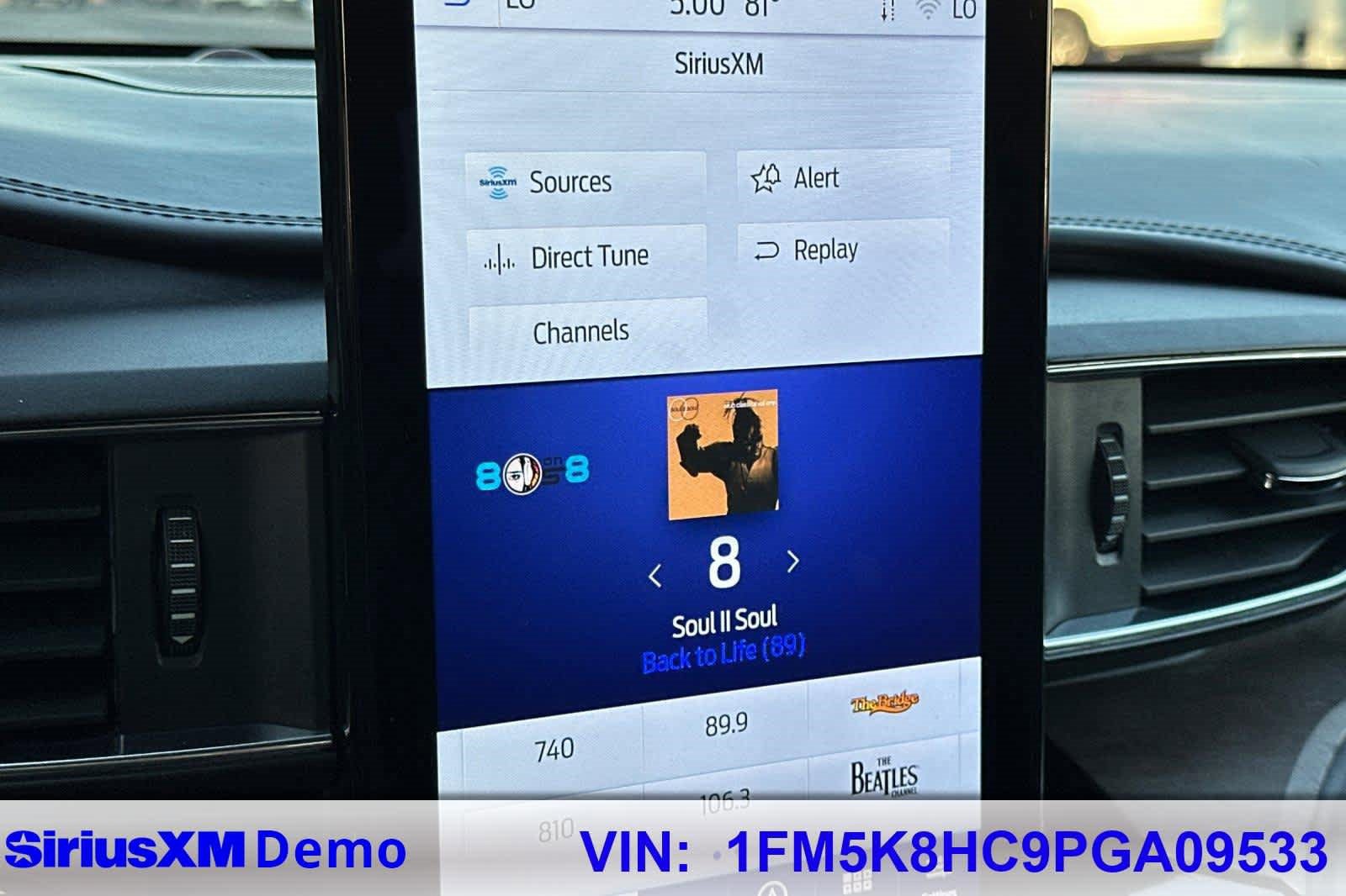 Certified 2023 Ford Explorer Platinum w/ Technology Package image 31