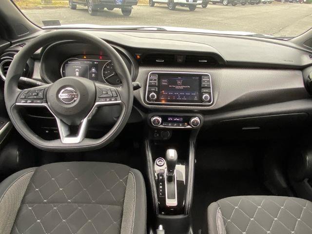 Used 2020 Nissan Kicks SV image 13