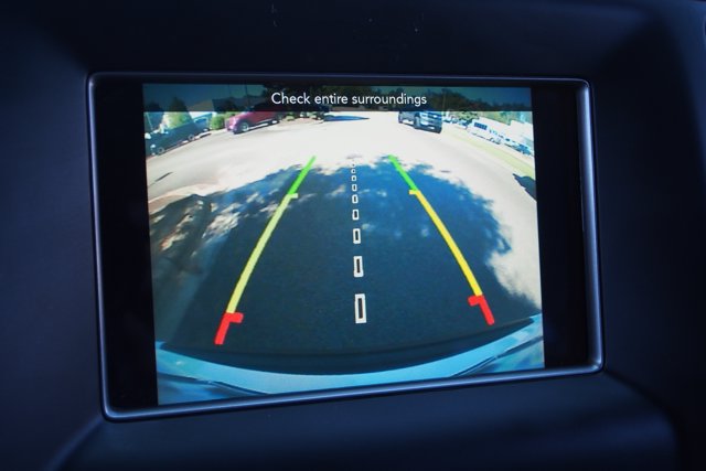 Used 2021 Jeep Grand Cherokee Laredo RWD image 29