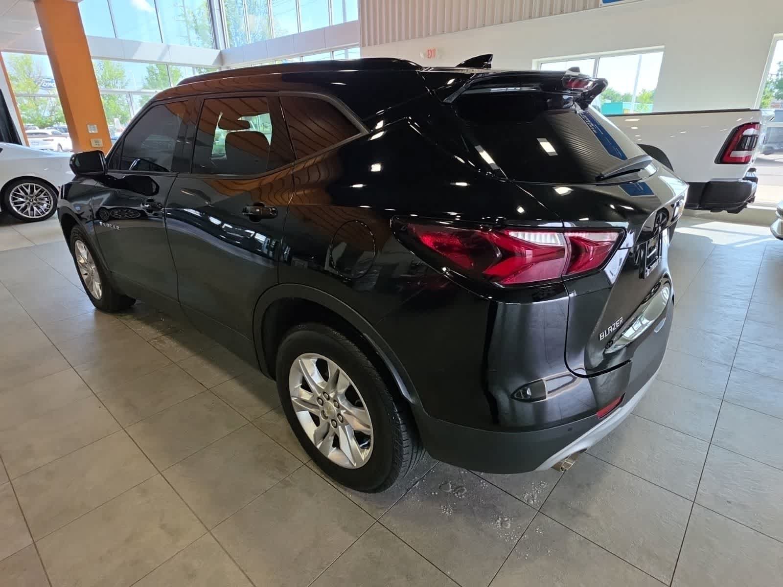 Used 2021 Chevrolet Blazer LT FWD image 12