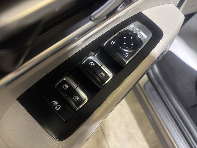 Used 2022 Kia Telluride S FWD image 12