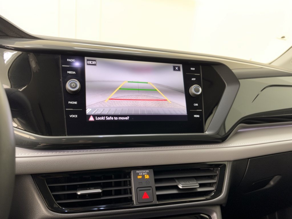 Used 2022 Volkswagen Taos SEL AWD/4WD image 24