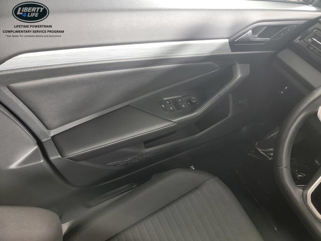 Used 2025 Volkswagen Jetta S FWD image 32