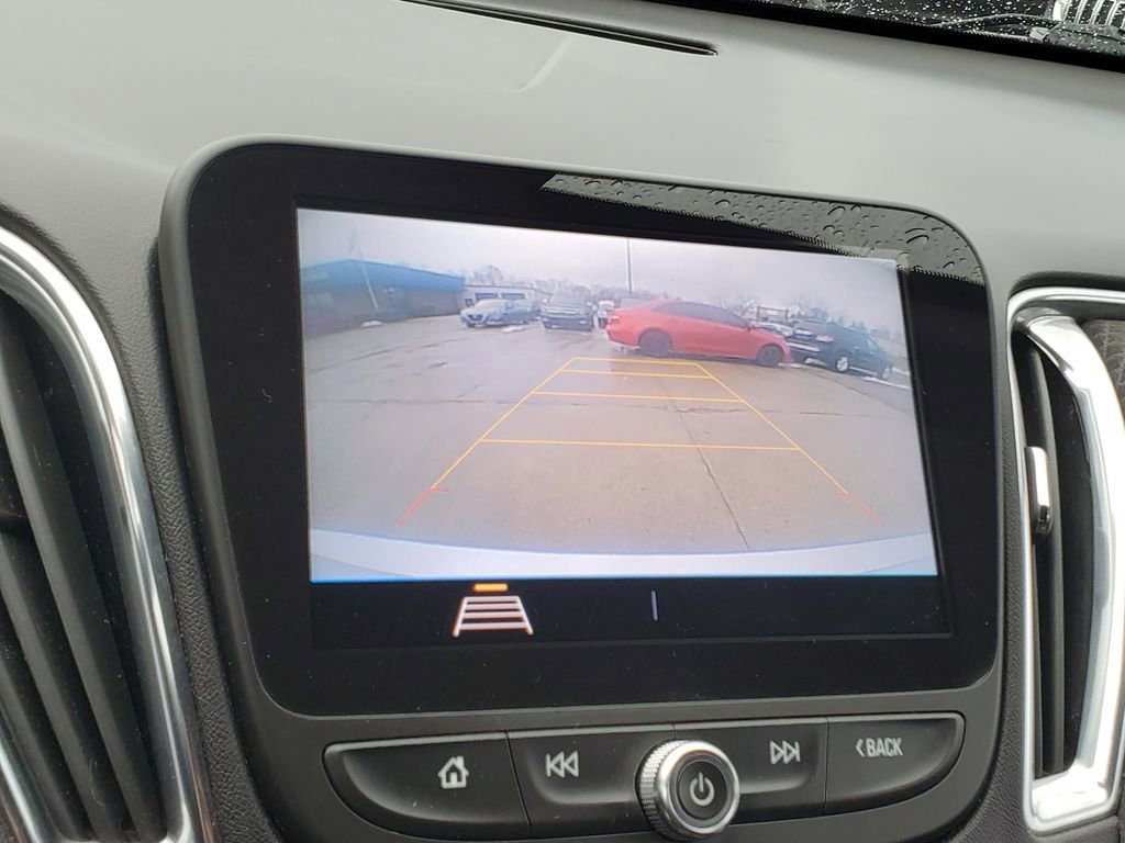 Used 2020 Chevrolet Malibu LT FWD image 24