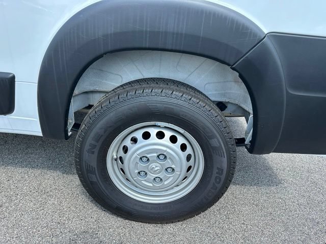 Used 2026 RAM ProMaster 2500 w/ Convenience Group FWD image 7
