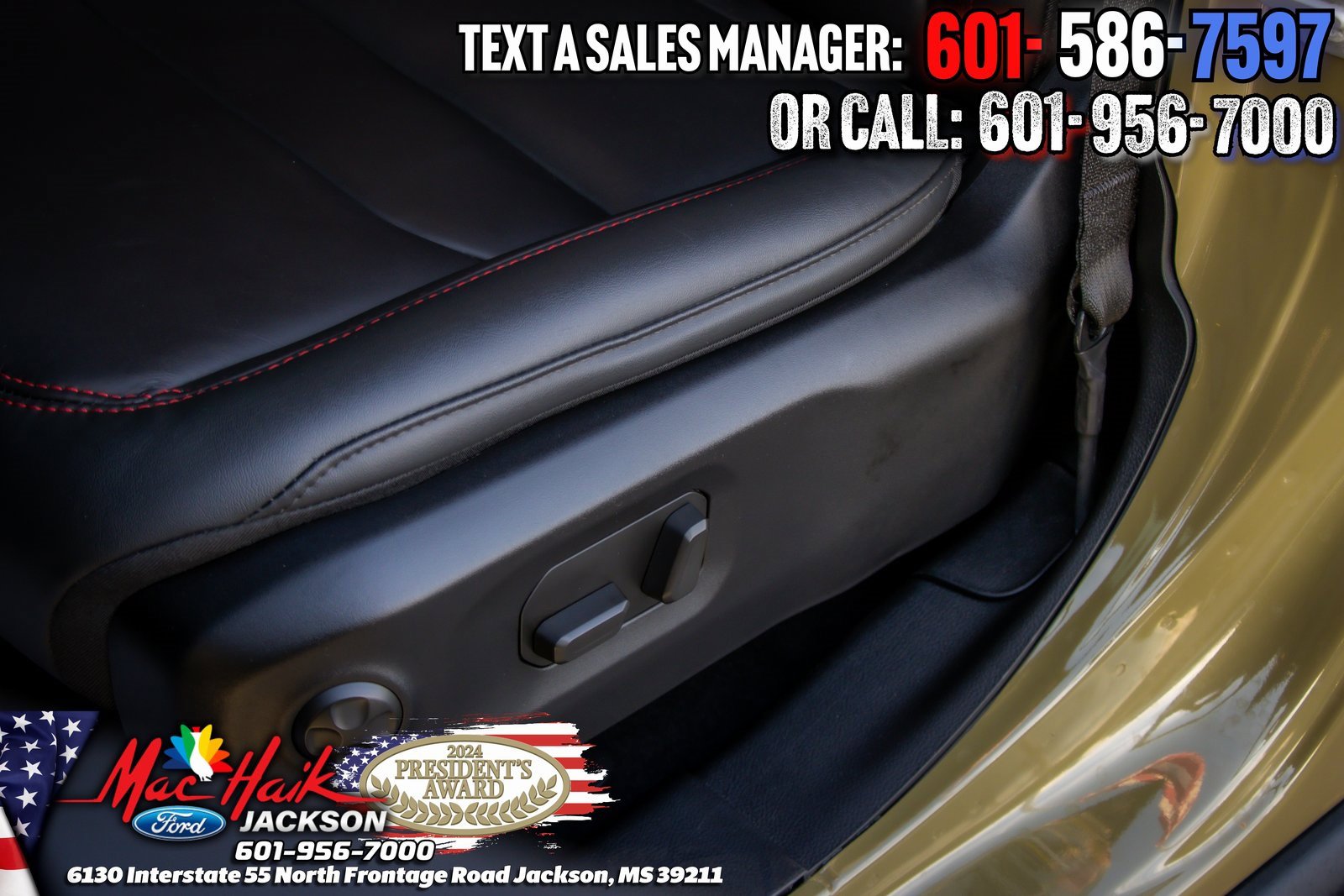 Used 2025 Jeep Wrangler Unlimited Rubicon w/ XTREMEE 35" Tire Package image 14