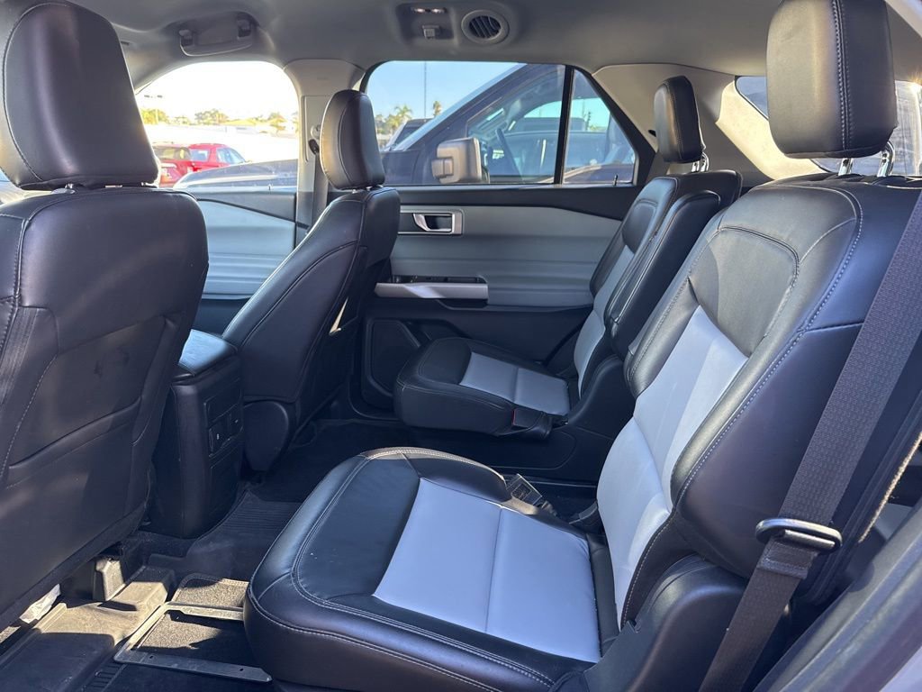 Certified 2022 Ford Explorer XLT w/ Equipment Group 202A image 20