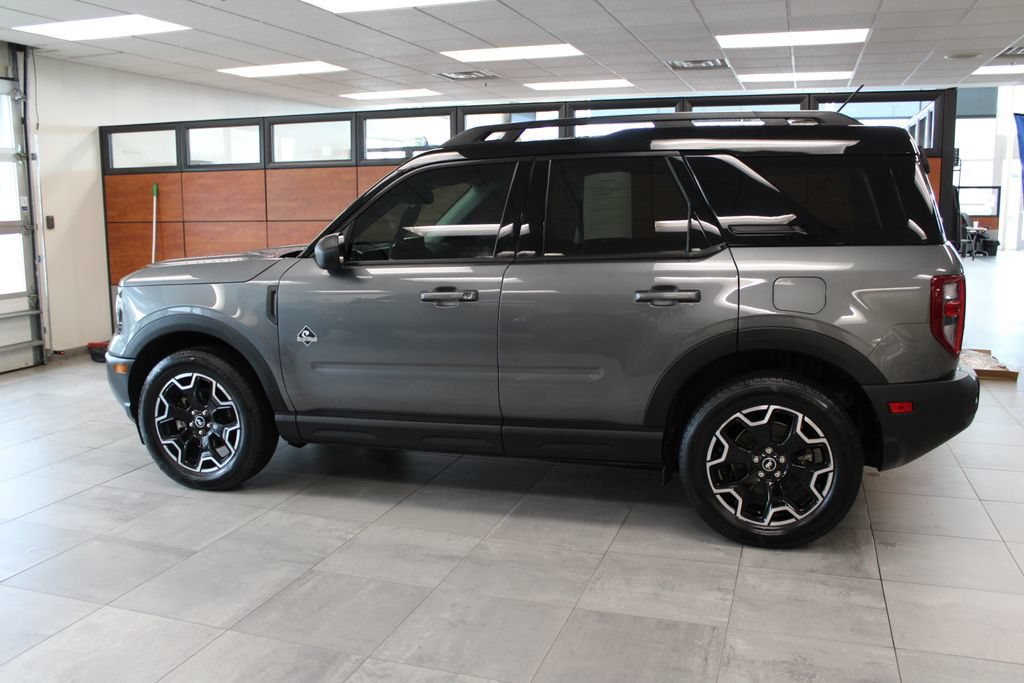 Certified 2025 Ford Bronco Sport Outer Banks AWD/4WD image 2