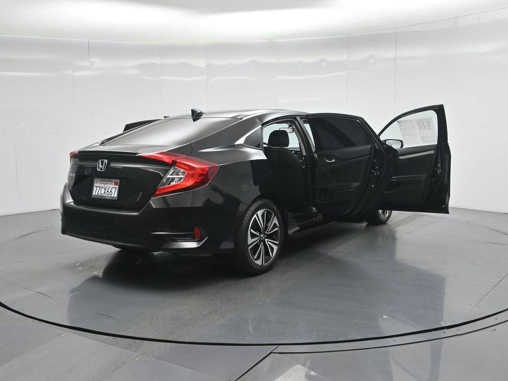 Used 2017 Honda Civic EX-T image 5