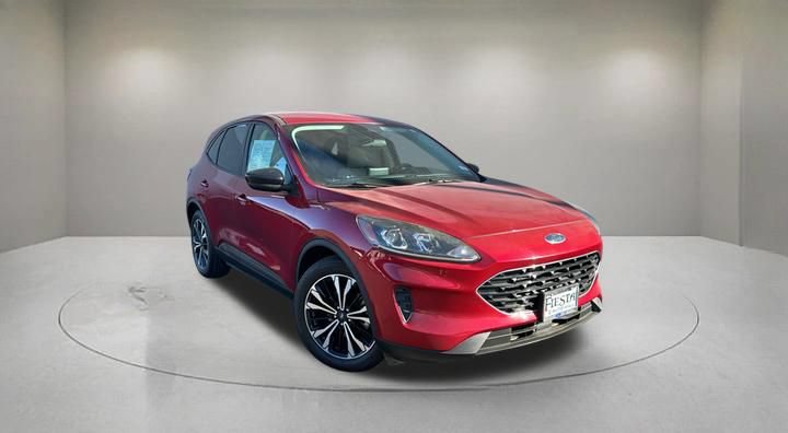 Certified 2021 Ford Escape SE w/ SE Sport Appearance Package
