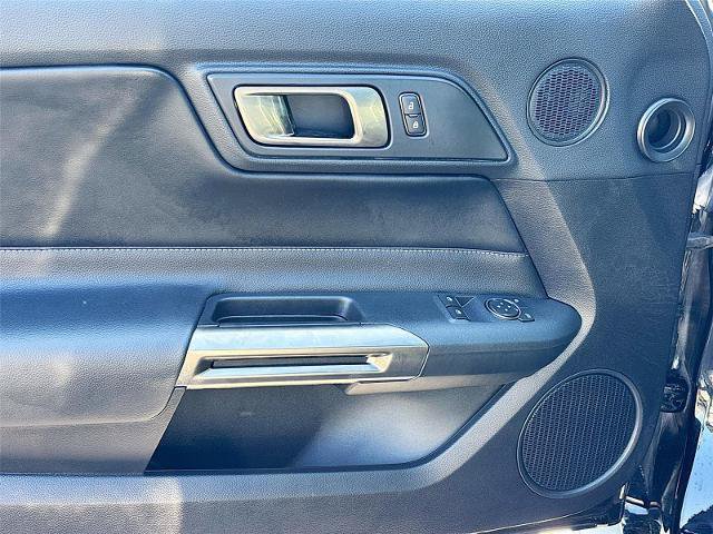 Certified 2022 Ford Mustang Shelby GT500 w/ Technology Package RWD image 19