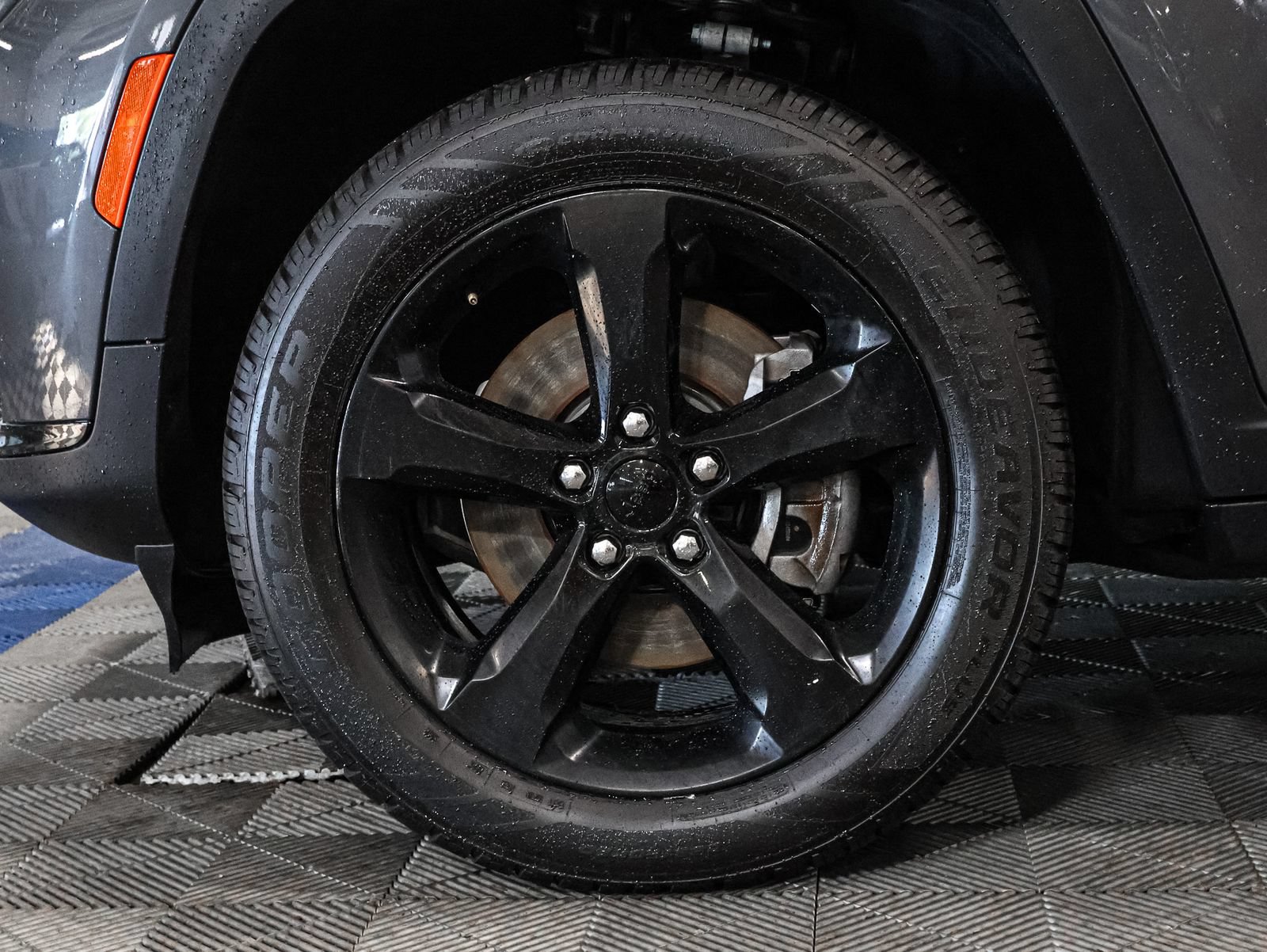 Used 2022 Jeep Grand Cherokee L Laredo AWD/4WD image 19