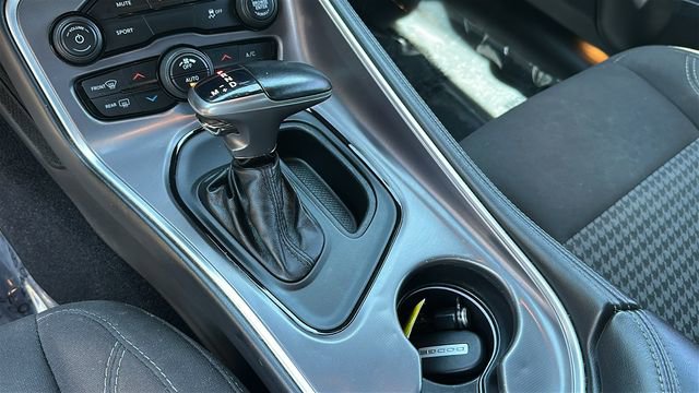 Used 2020 Dodge Challenger SXT RWD image 25