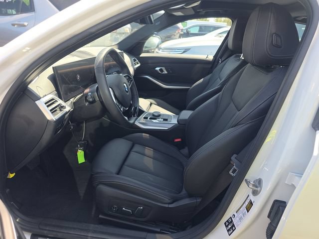Used 2025 BMW 330i xDrive Sedan AWD/4WD image 5