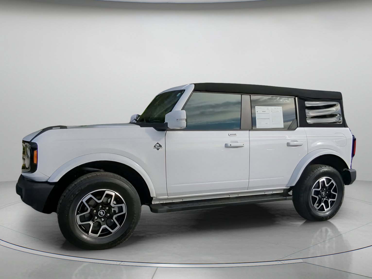 Certified 2023 Ford Bronco Outer Banks image 7