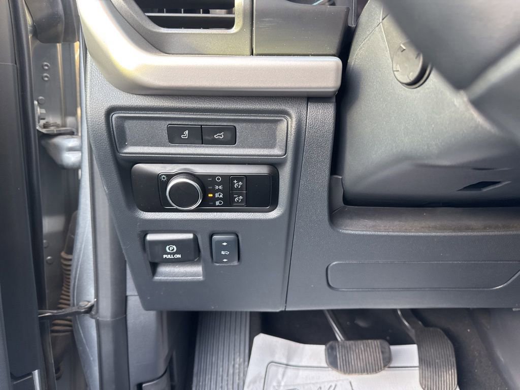 Certified 2024 Ford Expedition Max XLT image 15