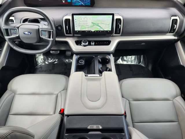Certified 2025 Ford Expedition Active AWD/4WD image 12