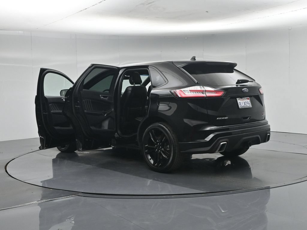 Certified 2019 Ford Edge ST w/ Equipment Group 401A AWD/4WD image 36