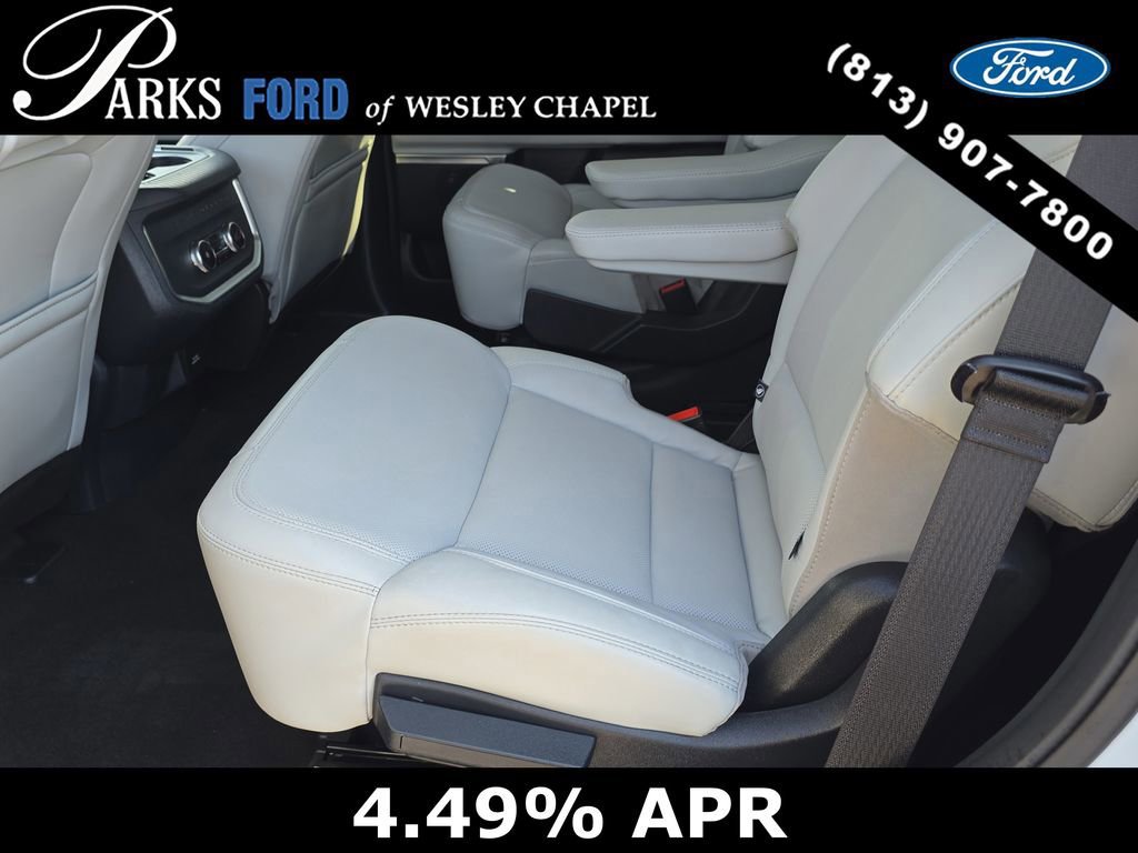 Certified 2025 Ford Expedition Platinum w/ Driver's Package image 16