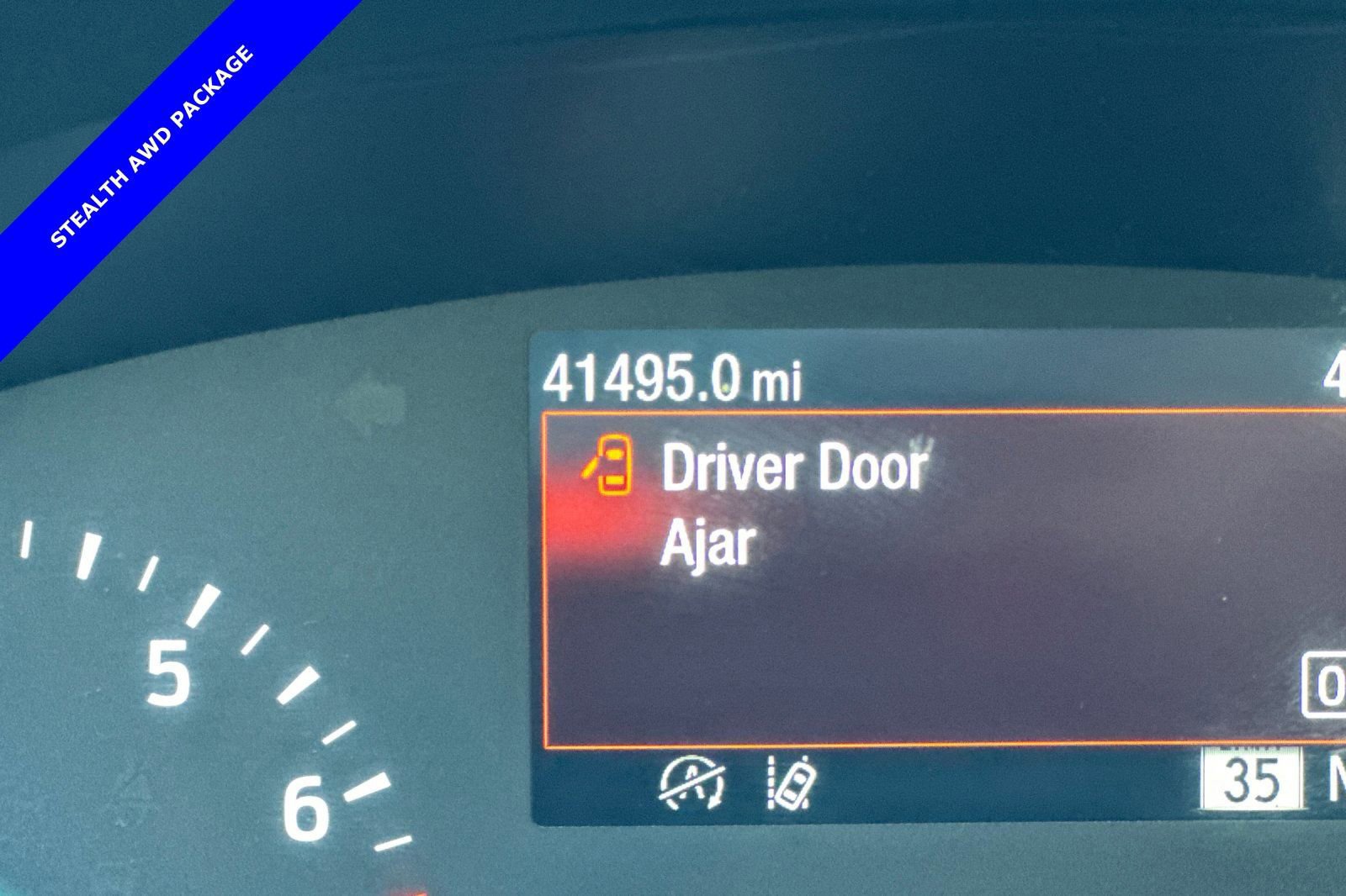 Certified 2022 Ford Escape SEL w/ SEL Stealth AWD Package image 26