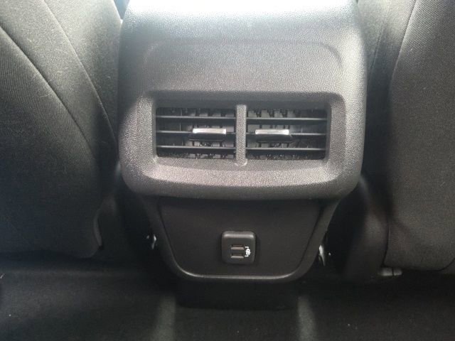 Used 2024 Chevrolet Equinox LT image 18