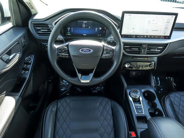 Certified 2023 Ford Escape SE w/ PHEV Premium Package image 19