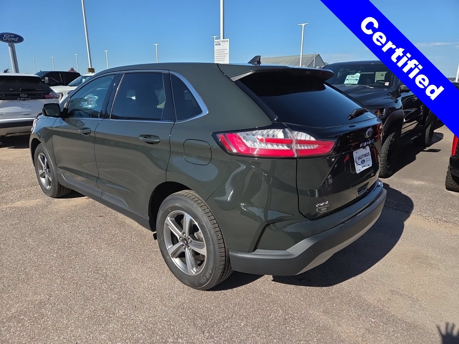 Certified 2023 Ford Edge SEL w/ Convenience Package AWD/4WD image 3