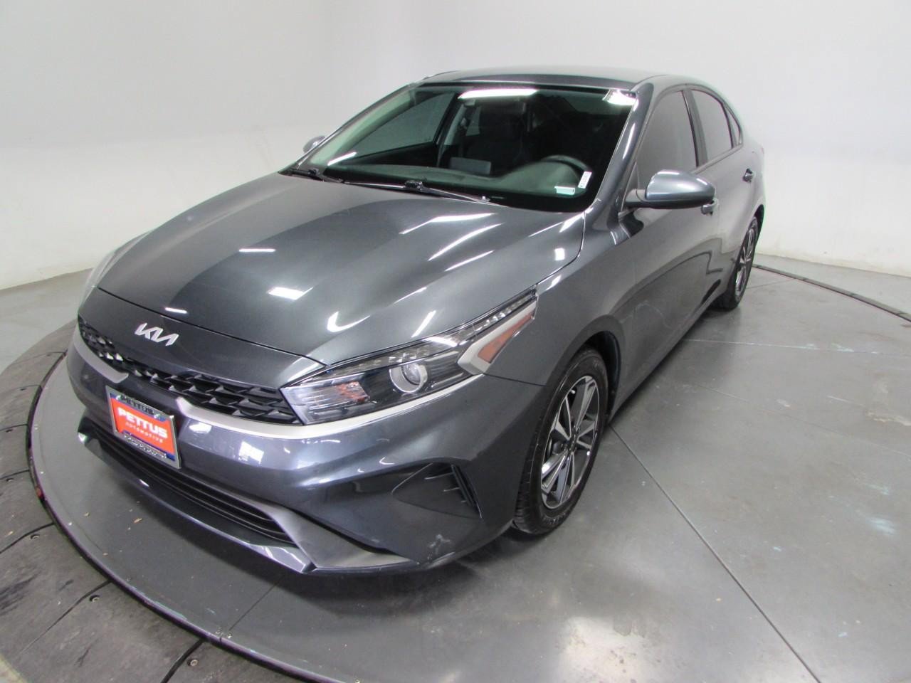 Used 2024 Kia Forte LXS FWD image 3