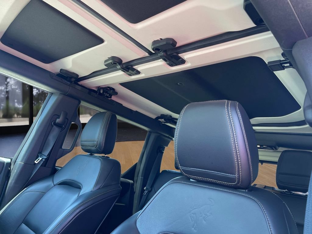 Certified 2025 Ford Bronco Badlands AWD/4WD image 32