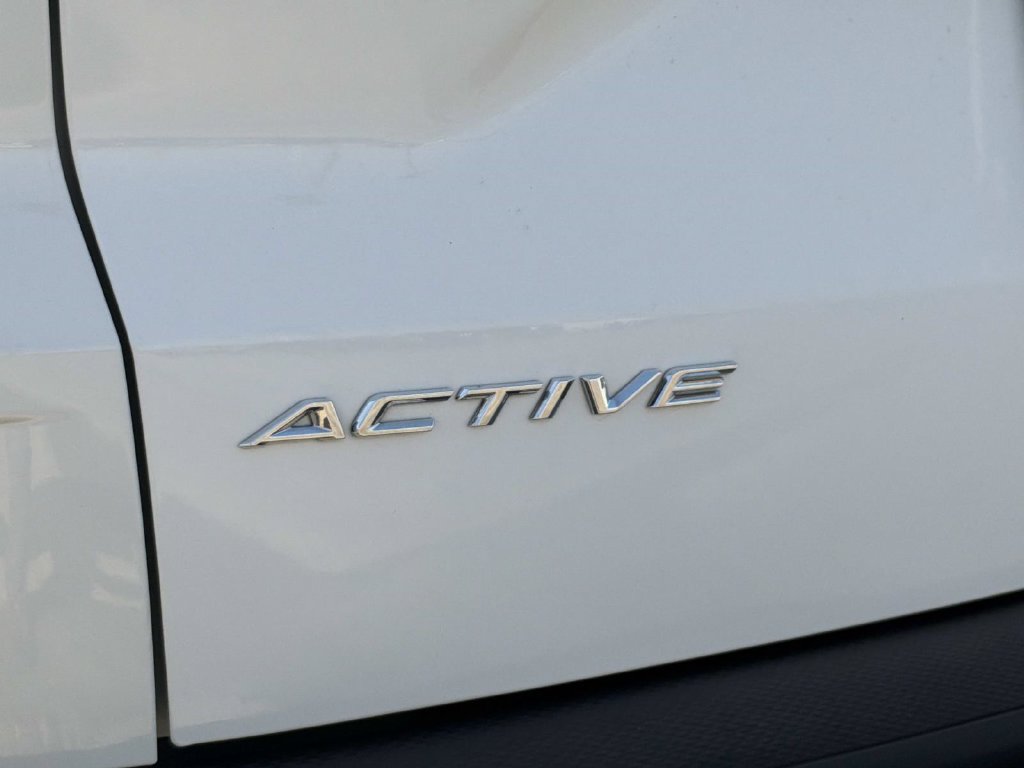 Certified 2024 Ford Escape Active FWD image 9
