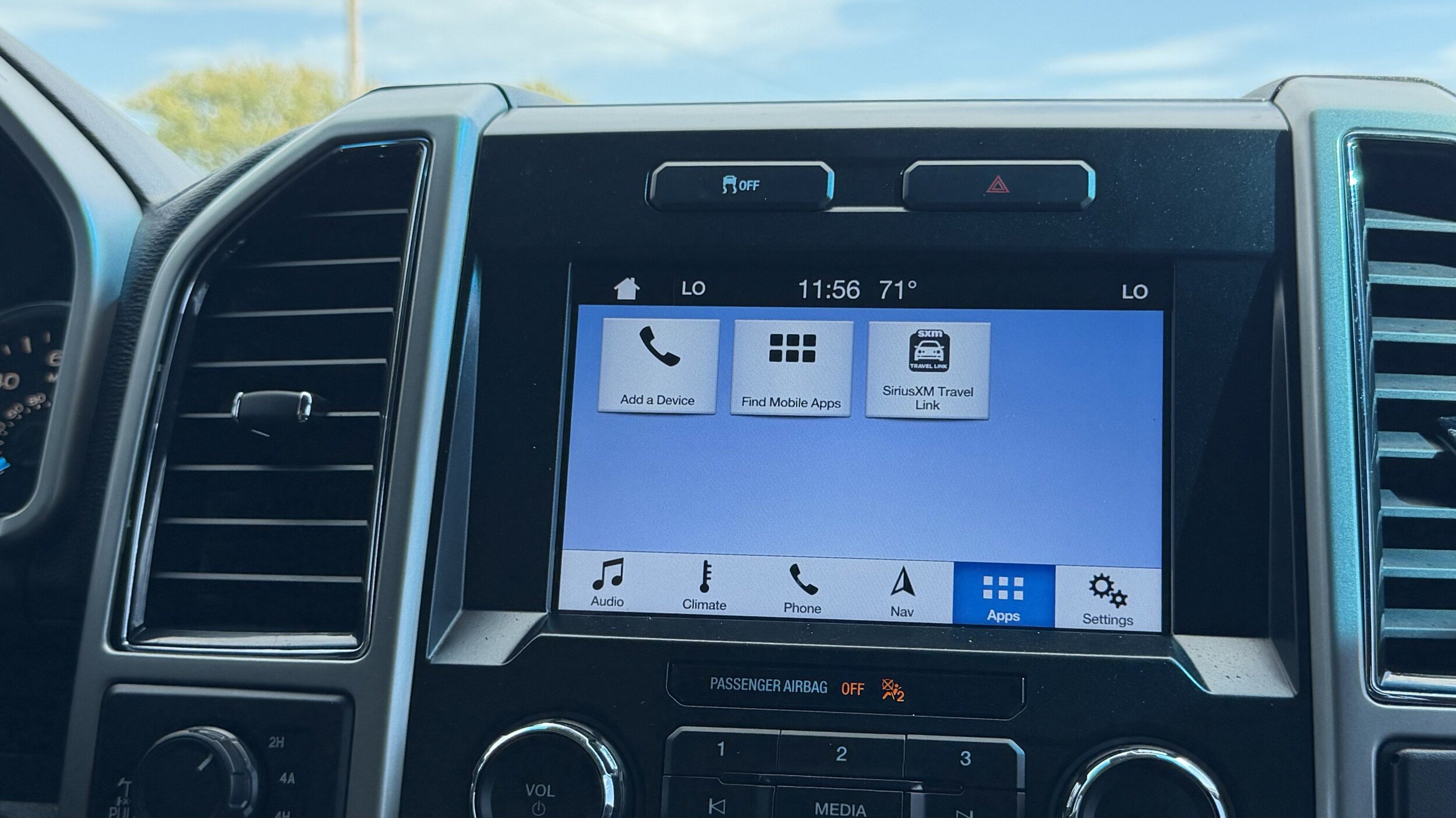 Certified 2017 Ford F150 Lariat AWD/4WD image 40