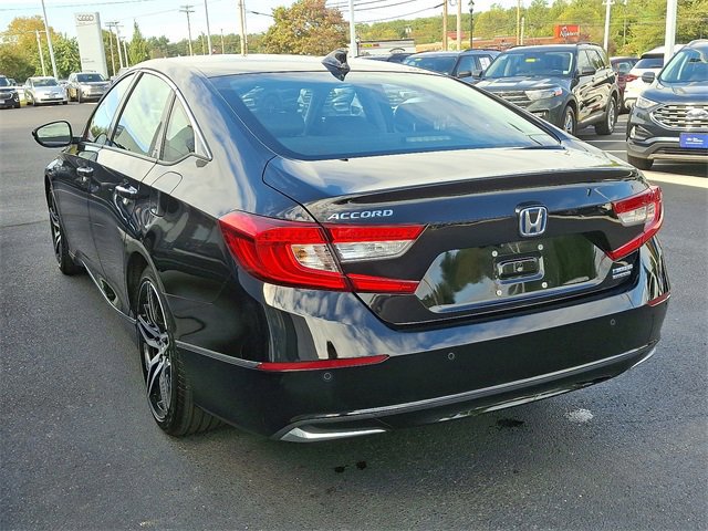 Used 2021 Honda Accord Touring image 2