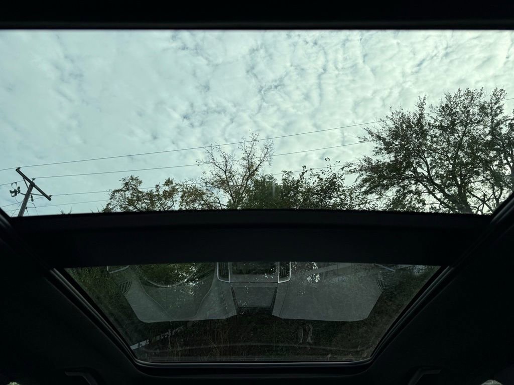 Certified 2024 Ford Edge ST-Line image 12