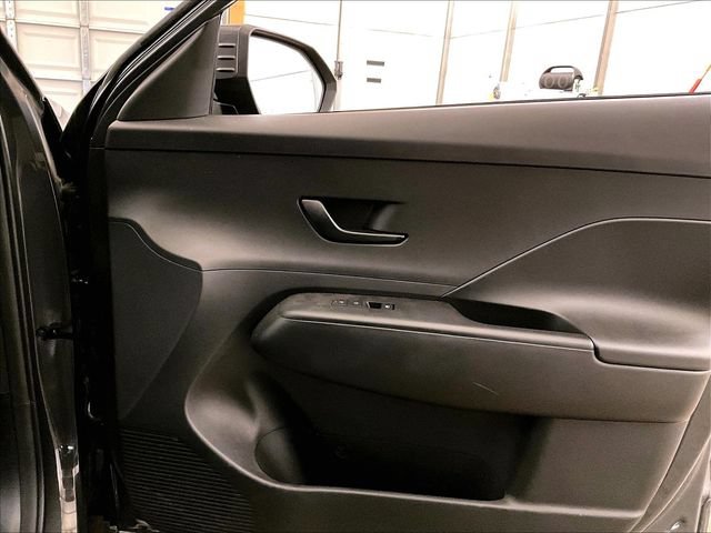 Used 2024 Hyundai Kona SEL w/ Convenience Package AWD/4WD image 23