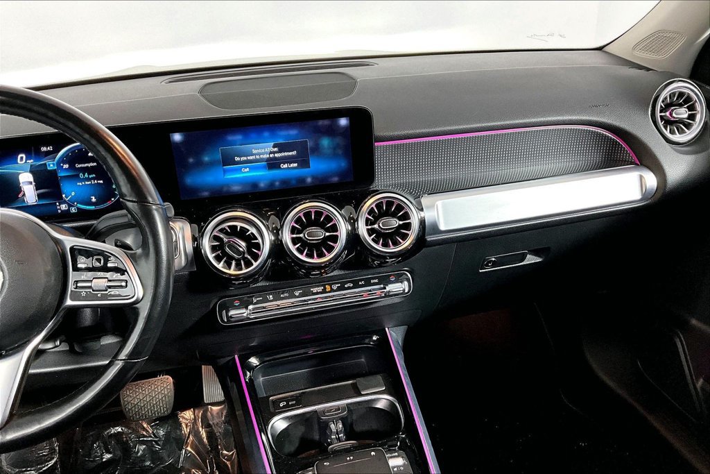 Used 2022 Mercedes-Benz GLB 250 4MATIC w/ Premium Package Lite image 6