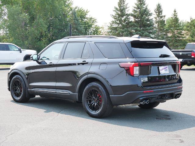 Certified 2025 Ford Explorer ST AWD/4WD image 3