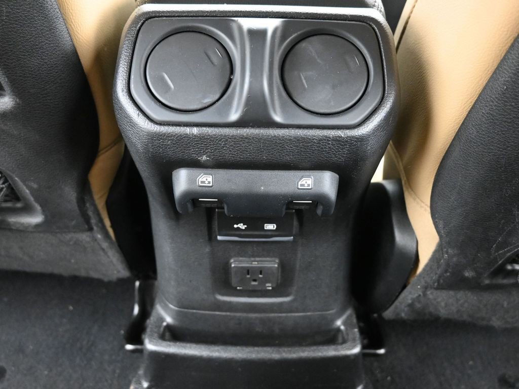 Used 2018 Jeep Wrangler Unlimited Rubicon image 14
